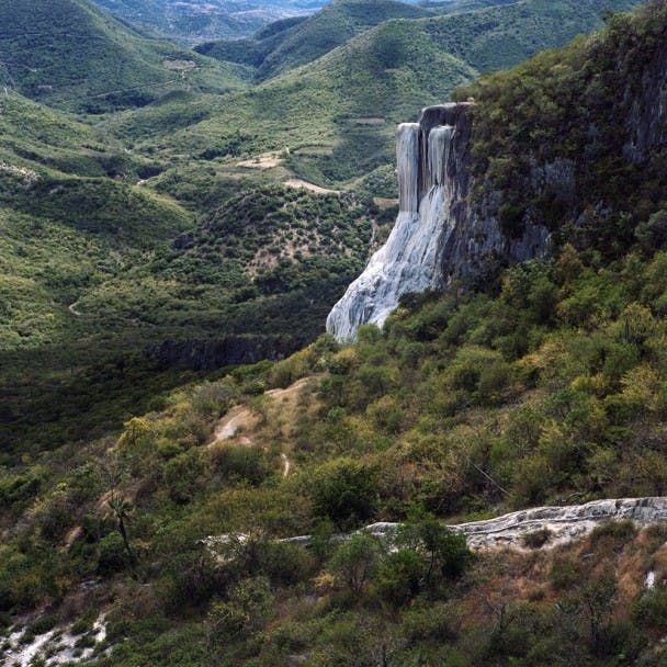 4_petrified_waterfall_hierva_agua