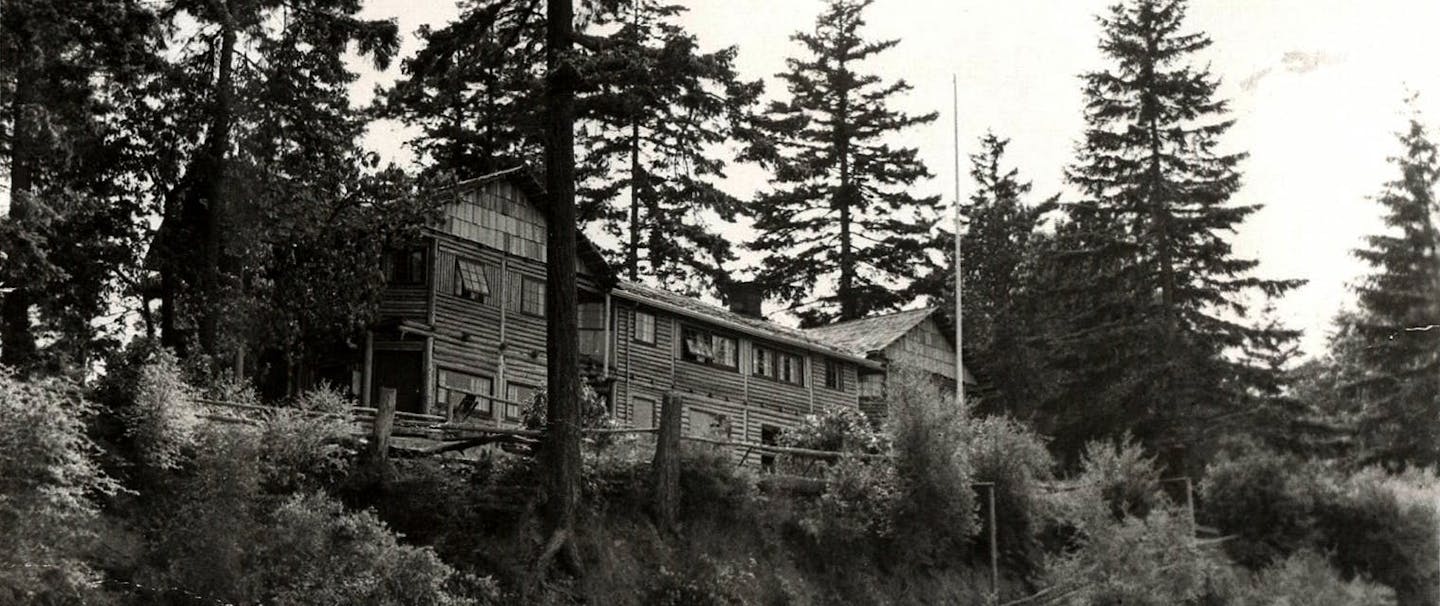 whid isle inn nestled among old growth firs on shore of whidby island