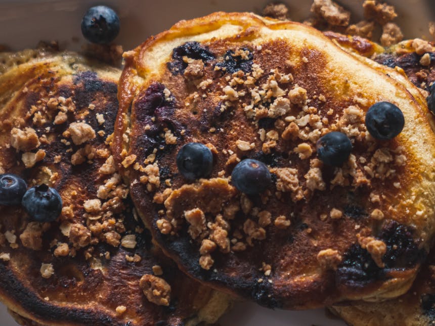 pancakes with bluberries and crushed walnuts