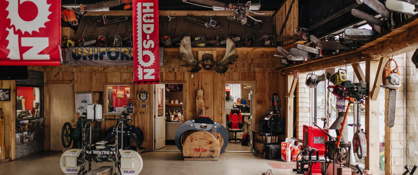 New York's Largest Chainsaw Collection: Hud-son Chainsaw Museum