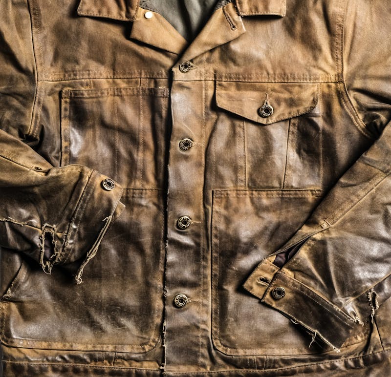 Six Types of Pockets that can be Incorporated onto a Jacket